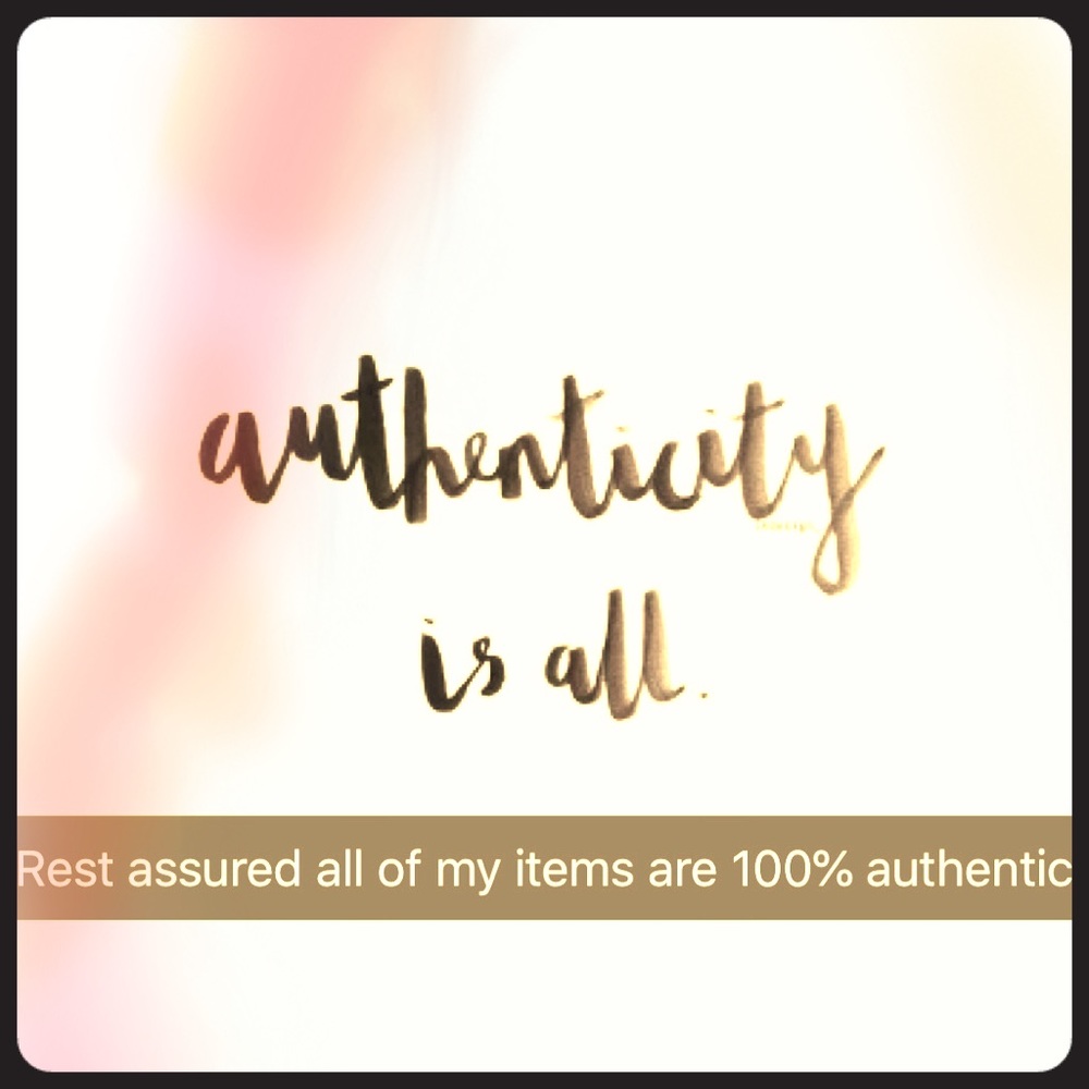 ➡️➡️➡️Authenticity⬅️⬅️⬅️